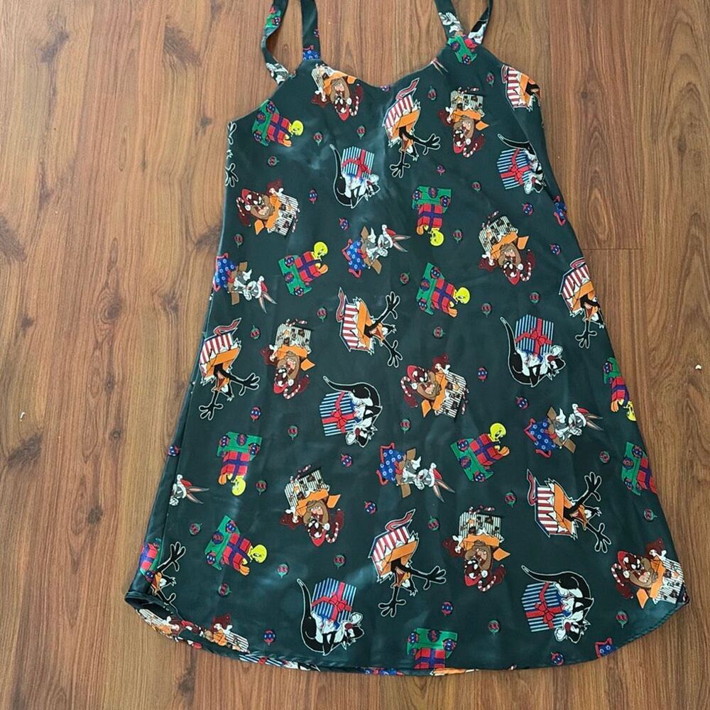 Vintage looney Tunes, green Christmas theme satin pajama dress m